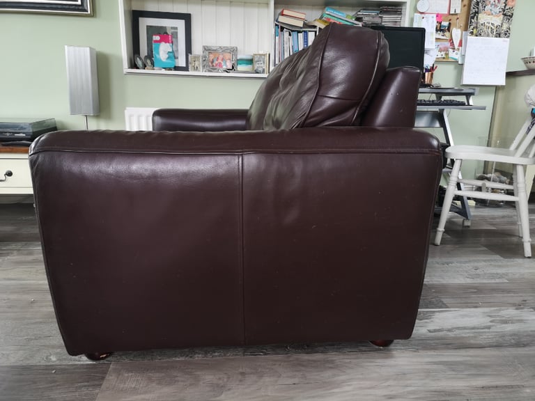 3 Seater and 2 Seater Leather Sofas