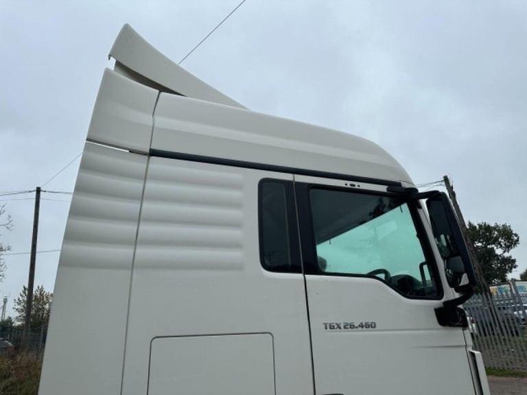 MAN TGX 26.460 6x2 MID LIFT SLEEPER CAB TRACTOR UNIT