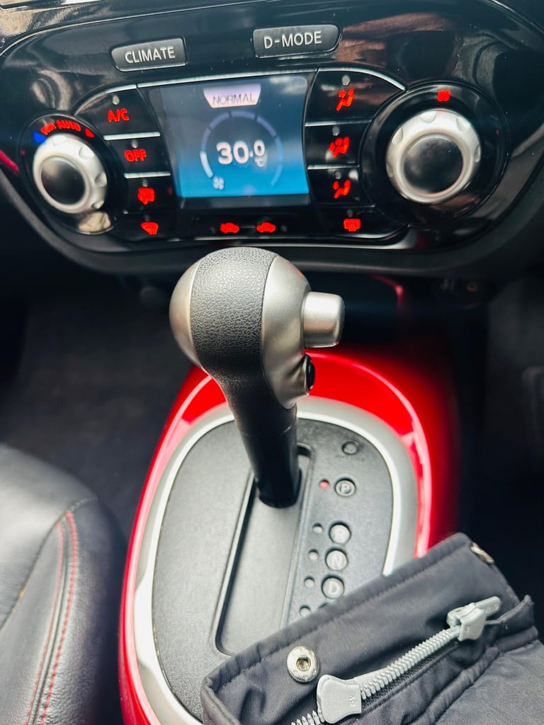 2013 Nissan Juke 1.6 Tekna CVT Euro 5 5dr HATCHBACK Petrol Automatic