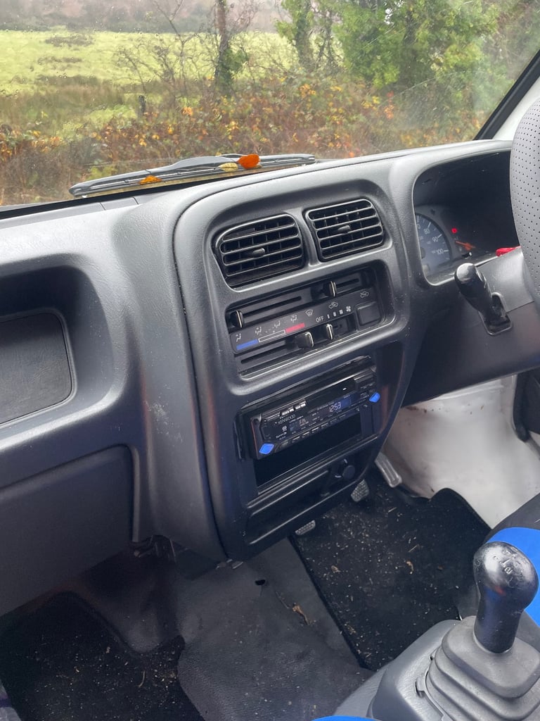 Suzuki, CARRY, Panel Van, 2005, Manual, 1298 (cc)