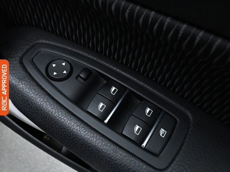 2019 BMW 1 Series 118i [1.5] SE 5dr [Nav/Servotronic] Step Auto HATCHBACK PETROL Automatic