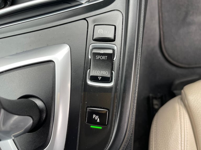 2016 BMW 3 Series 2.0 318d M Sport Auto Euro 6 (s/s) 4dr SALOON Diesel Automatic