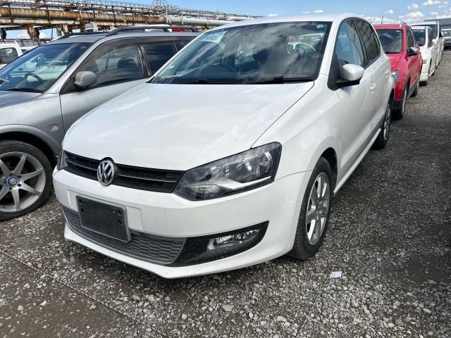 image for VOLKSWAGEN POLO 1.2 TSI High Line Auto 20K MILES Ideal first car 2011