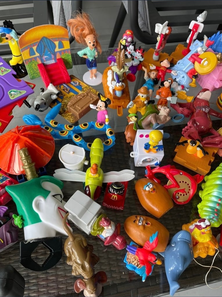 Approx 80 retro McDonald toys