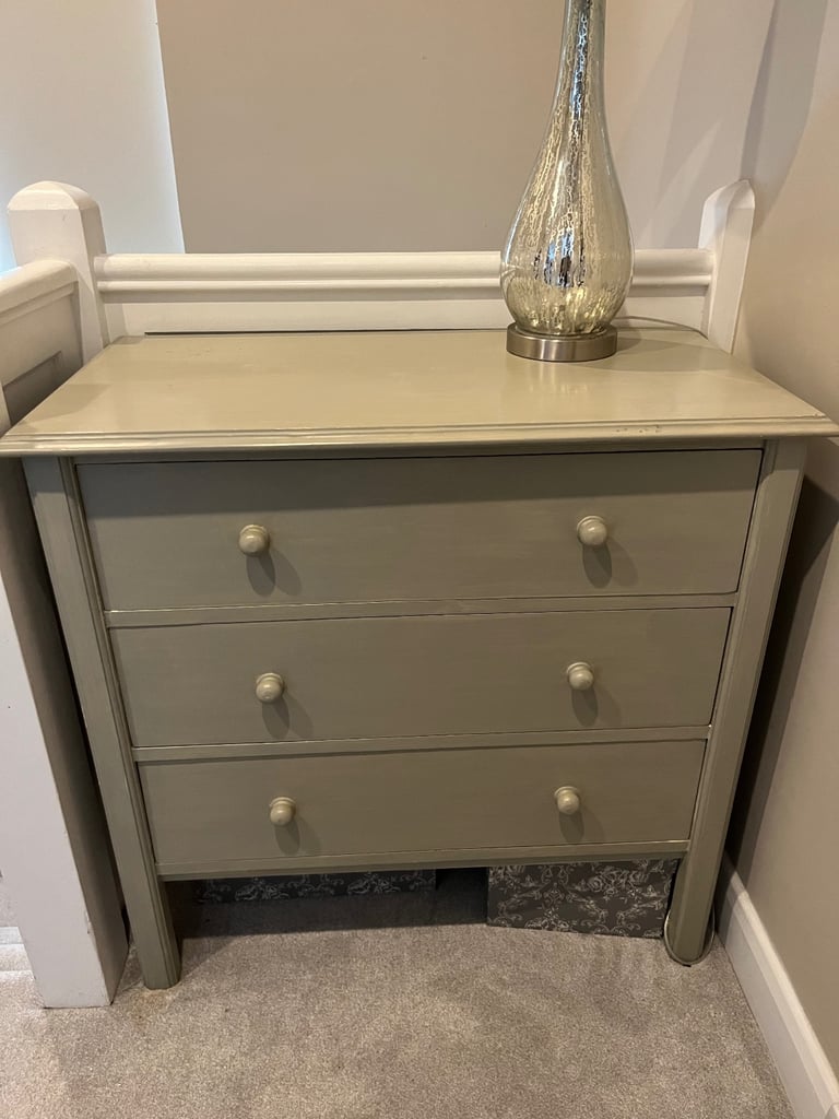 image for Chest of draws 