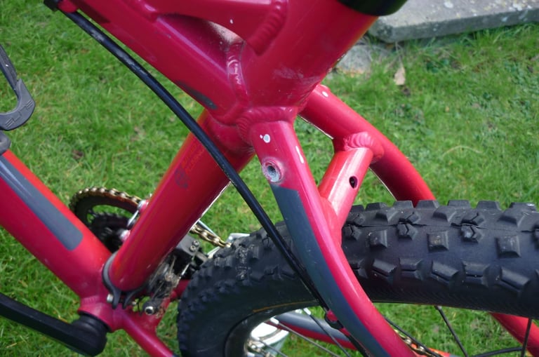 Carrera Kraken 27.5 ((Original Bike)) 18inch  Medium Bike Frame Size 