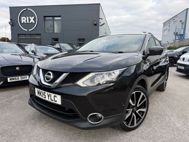 image for 2015 Nissan Qashqai 1.6 DIG-T Tekna SUV 5dr Petrol Manual 2WD Euro 6-1 OWNER FROM NEW-PANROOF-H H...