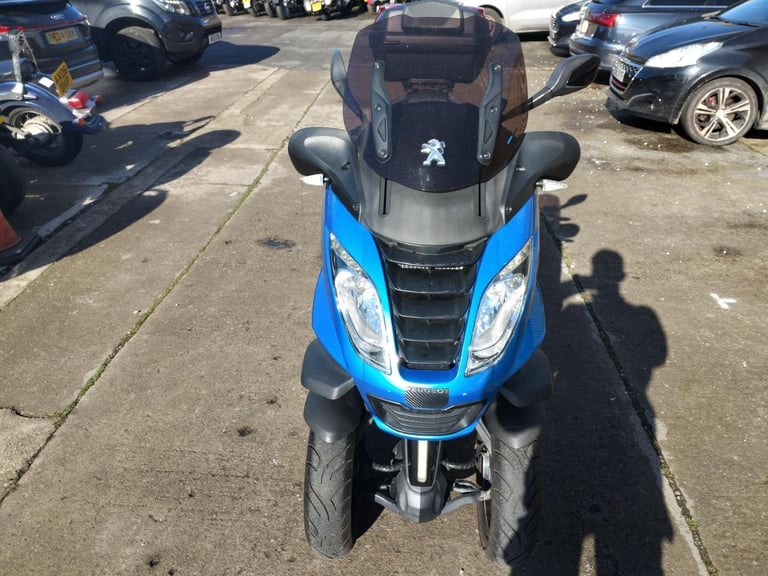 2015 PEUGEOT METROPOLIS 400 BLUELINE ABS TCS MP3 TRIKE TRICYCLE RIDE CAR LICENSE