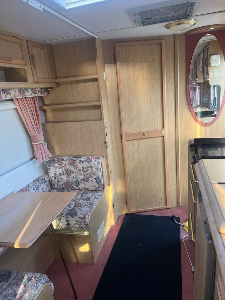 5 berth Bailey Ranger with awning. Can deliver.