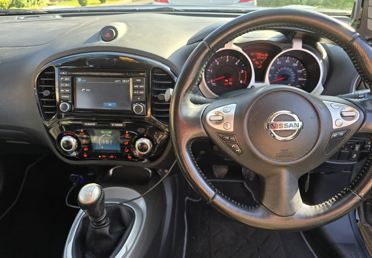 Nissan, JUKE, Hatchback, 2013, Manual, 1461 (cc), 5 doors