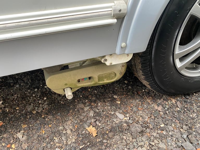 ELDDIS MAJESTIC 506 - 2013 - 4/5 BERTH - FIXED BED - TRADE SALE BARGAIN 