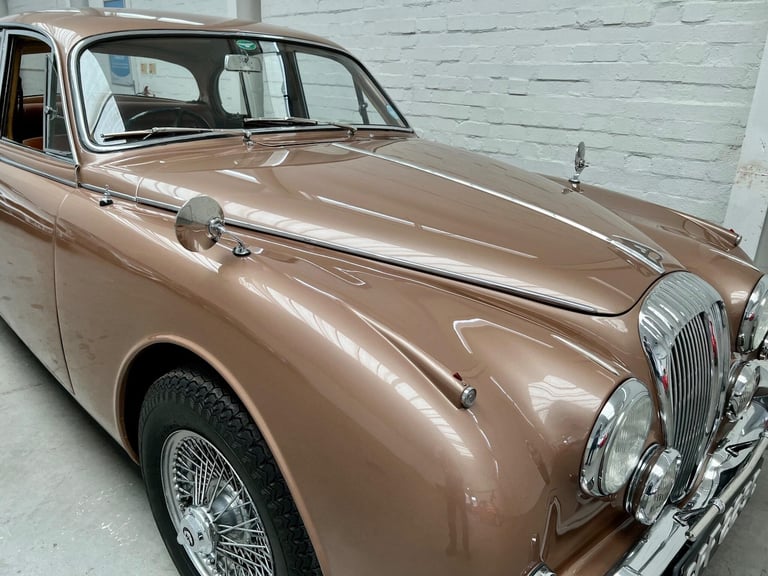 1965 Daimler V8 Petrol Automatic