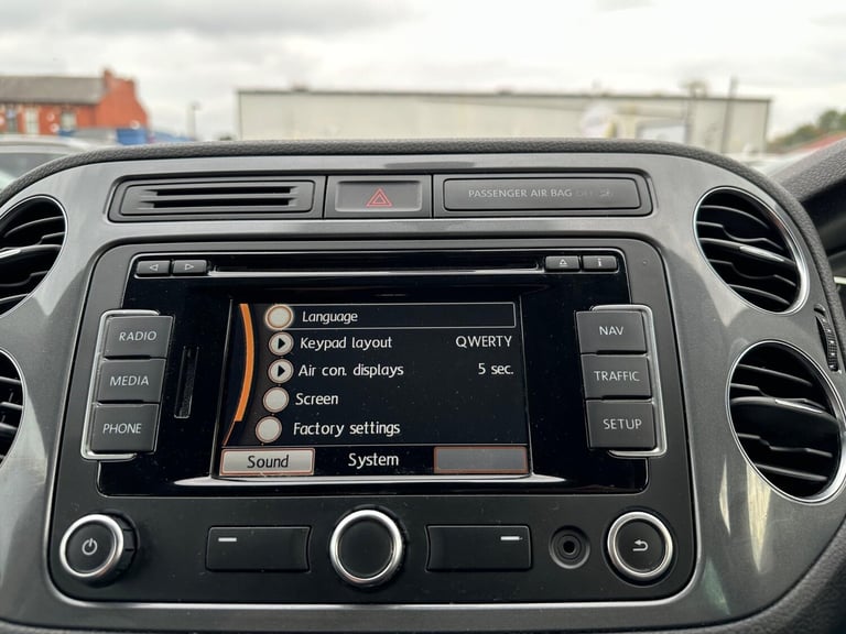 2013 Volkswagen Tiguan 2.0 TDI BlueMotion Tech Match DSG 4WD Euro 5 (s/s) 5dr ESTATE Diesel Autom...