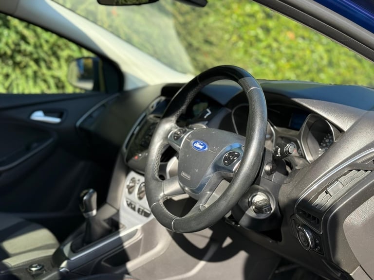  Ford Focus 1.0T EcoBoost Zetec Euro 5 (s/s) 5dr Petrol Manual