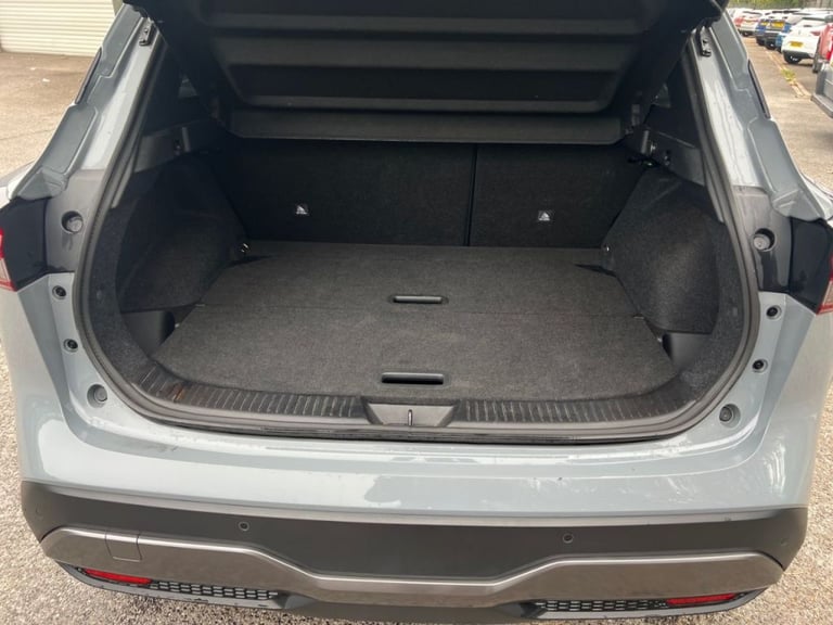 Nissan Qashqai 1.3 DiG-T MH Tekna 5dr Petrol