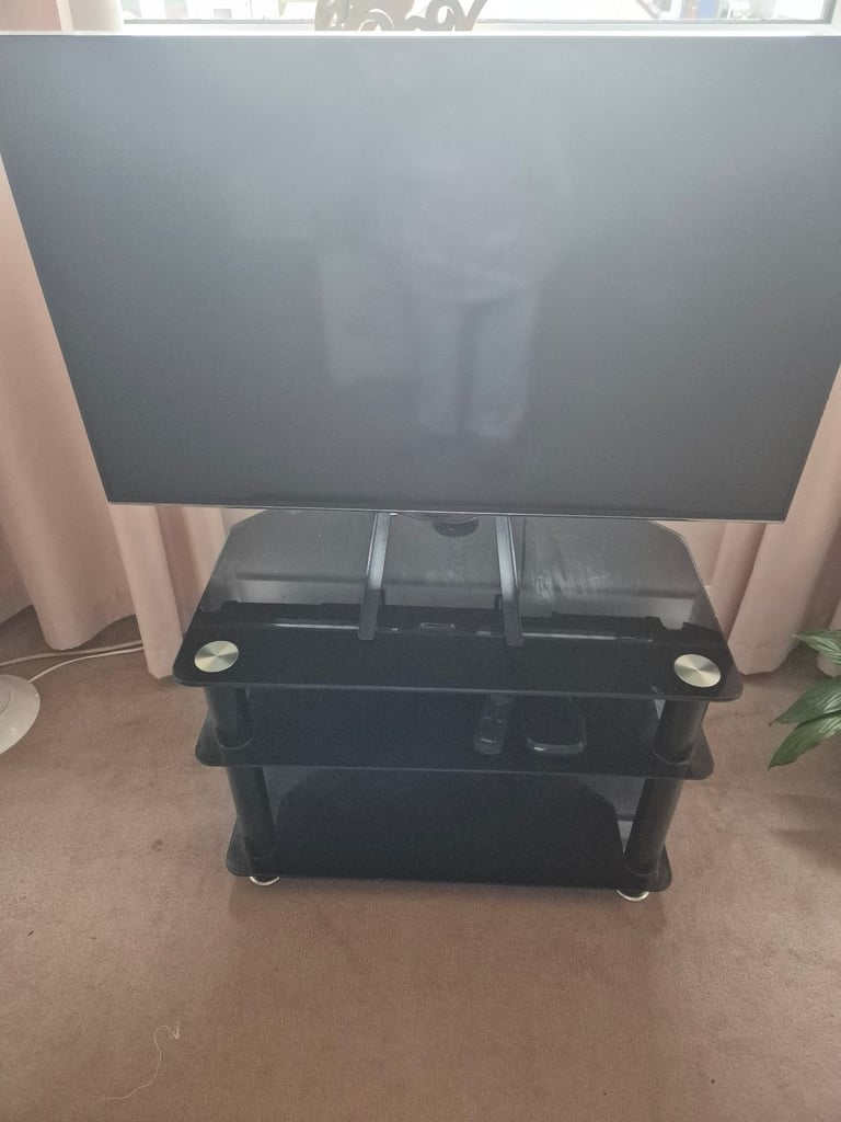 image for Panasonic 40 inch tv 