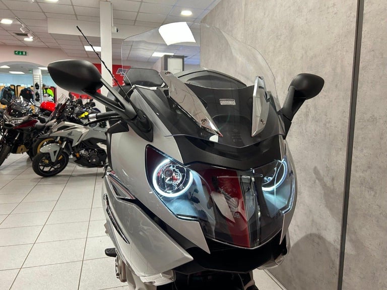 65/2015 BMW K1600 GTL - 13794 miles - GREAT CONDITION!!