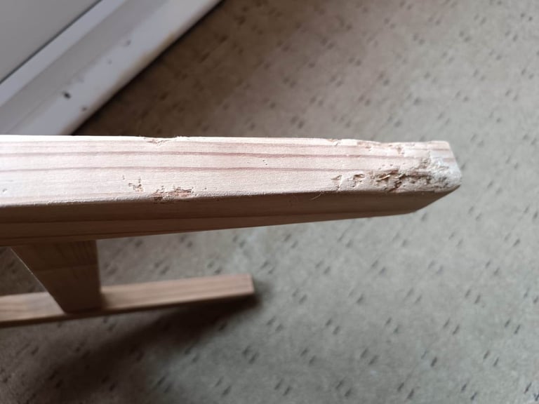 4 Wooden Chairs