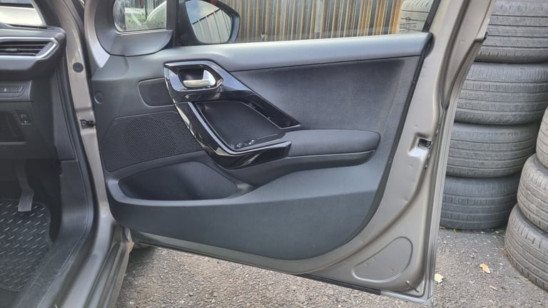 2014 Peugeot 208 1.4 HDi Allure 5dr HATCHBACK Diesel Manual