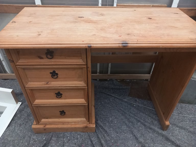 Solid pine desk CAN DELIVER