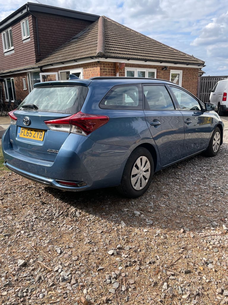 Toyota, AURIS, Estate, 2015, Manual, 1364 (cc), 5 doors