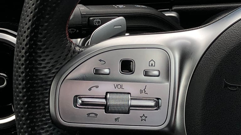 2021 Mercedes-Benz GLB GLB 200 AMG LINE AUTO Estate Petrol Automatic