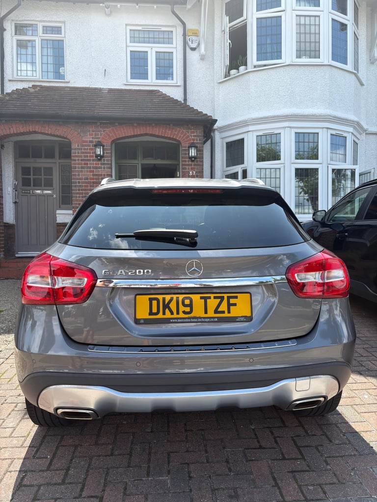 image for Mercedes-Benz, GLA, Estate, 2019, Semi-Auto, 1595 (cc), 5 doors