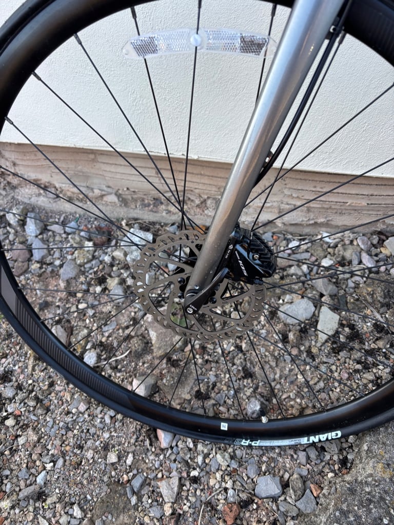 Giant Contend SL Road Bike L1 - fantastic buy!