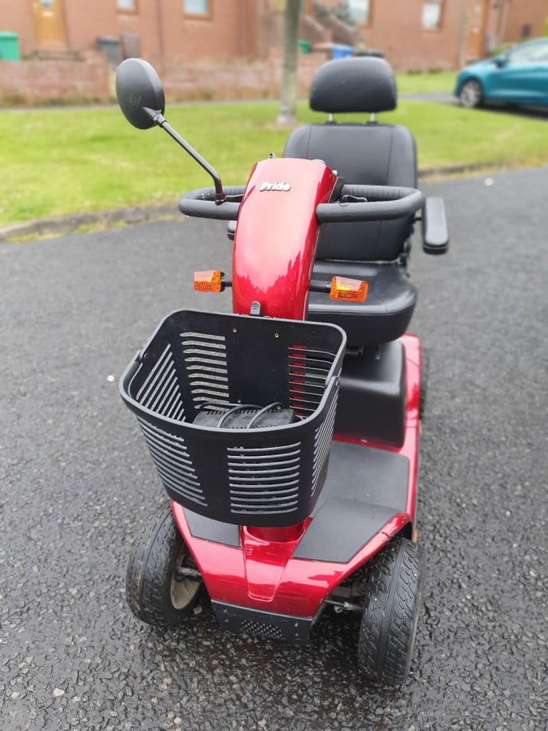 Excellent conditoon mobility scooter colt can deliver 