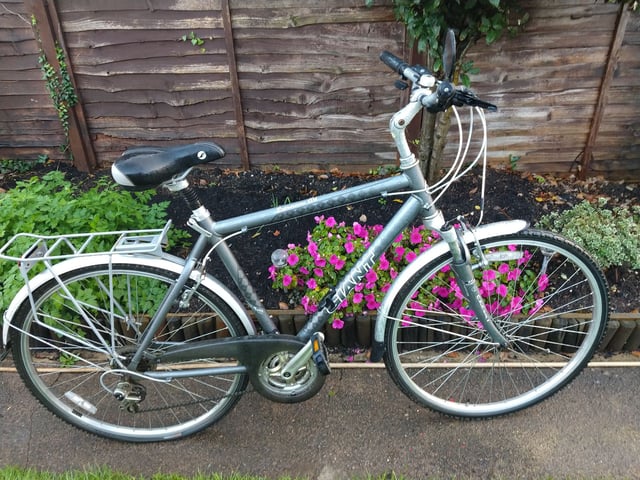 Giant expression hybrid bike hotsell