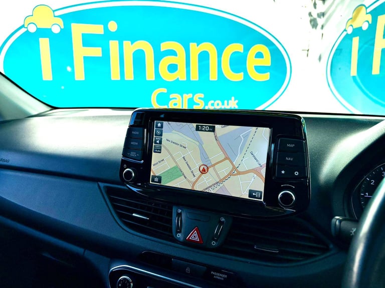 CAN'T GET CREDIT? CALL US! Hyundai i30 1.0 T-GDi SE Nav Blue Drive ISG - £149 DEPOSIT, £63 PER WEEK
