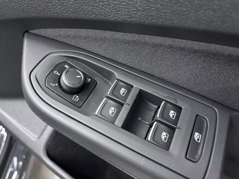 2020 Volkswagen Golf 1.5 eTSI MHEV Style DSG Euro 6 (s/s) 5dr HATCHBACK Petrol/Electric Hybrid Au...