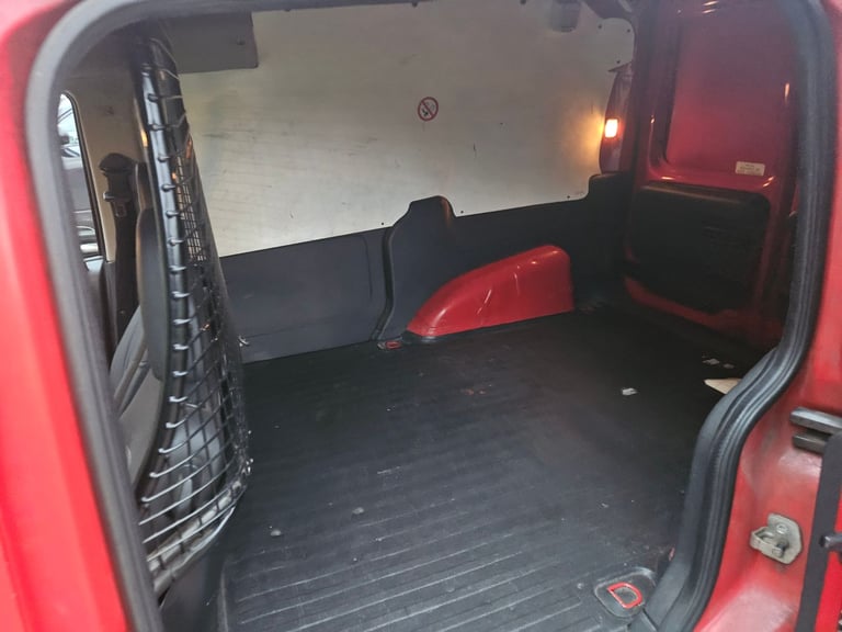 VAUXHALL COMBO 1.3 ECONOMY MODEL LOW MILEAGE 63K FULL SERVICE HISTORY 