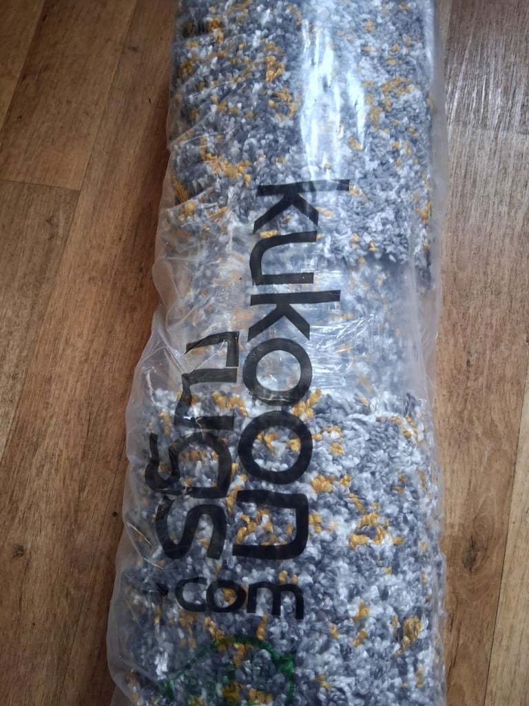 Contemporary Rug grey/ ochre brand new sealed