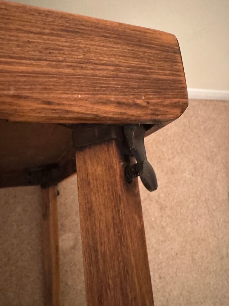 Genuine Vono antique 1930's folding bridge / card table with locking legs in superb condition