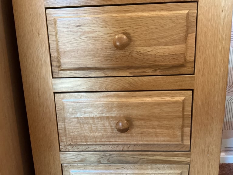 Oak Drawers/Tallboy.