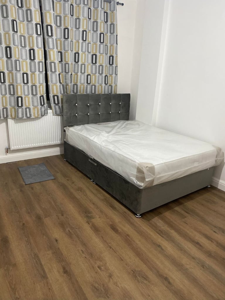 image for ❤🖤New Divan double Bed Set With new Comfortable Mattress 