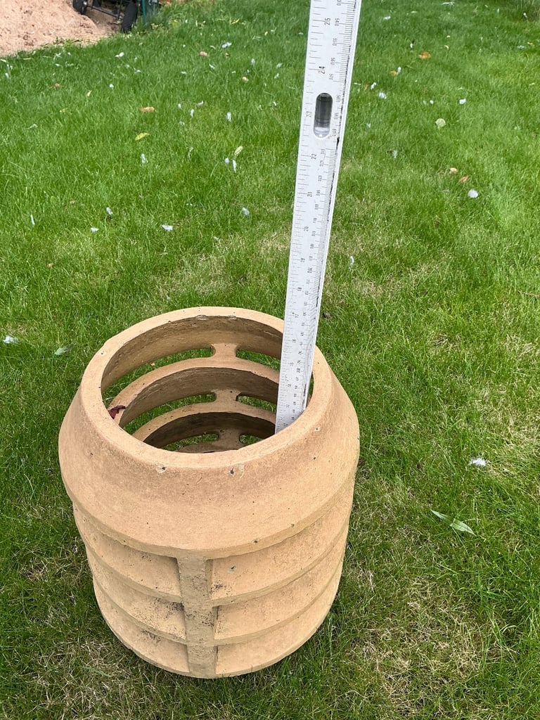 2 Reclaimed Chimney Pots – Terracotta & Buff Clay  1 x cowl 