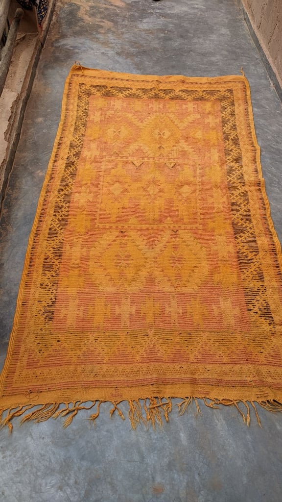silky wool vintage rug 250 x 125 cm