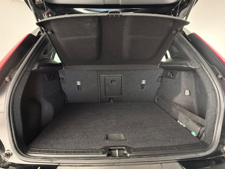 2020 Volvo XC40 1.5 T3 Momentum Euro 6 (s/s) 5dr ESTATE Petrol Manual