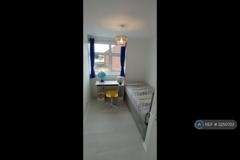 3 bedroom house in St. Leonards Walk, Coventry, CV8 (3 bed) (#2250723)