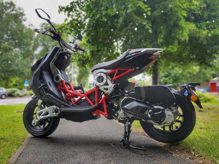 NEW 2025 Italjet Dragster 125cc Urban Sport Scooter