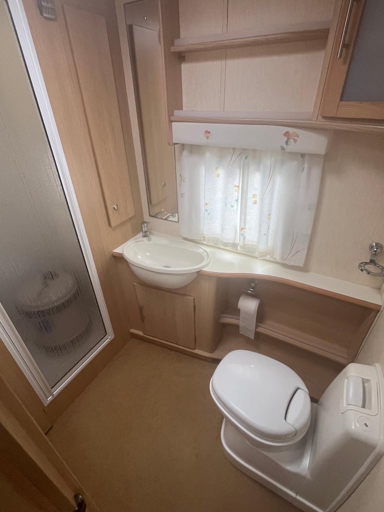 Coachman Pastiche 470/2 2 berth 