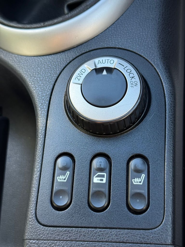 2011 Nissan Qashqai 2.0 dCi Tekna 5dr 4WD HATCHBACK Diesel Manual