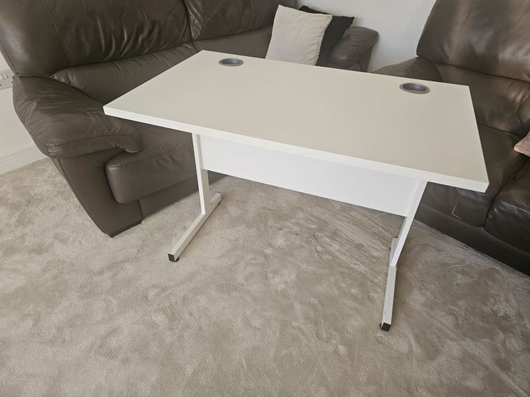 Modern White Office Desk / Home Working Table