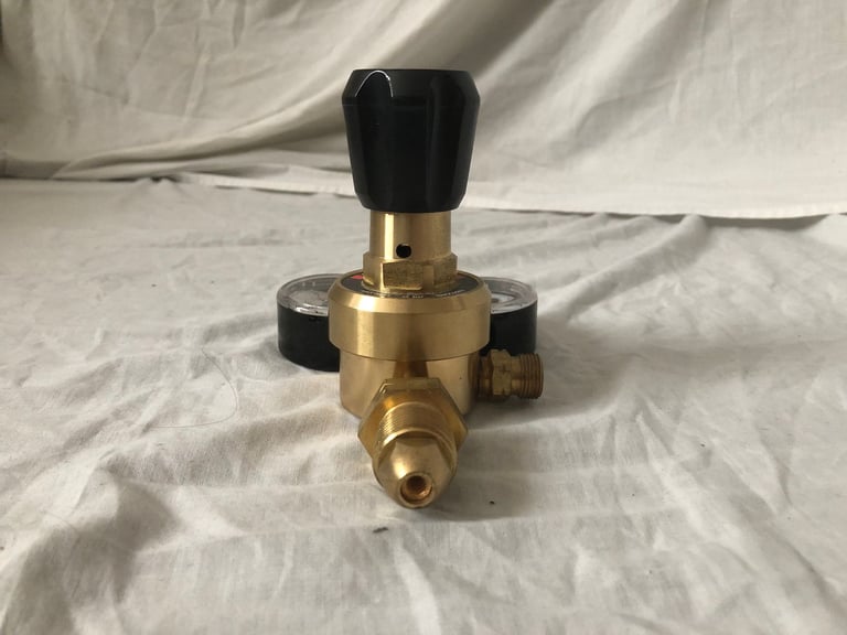 Acetylene Gas Single Stage 2 Gauge Bottle Regulator