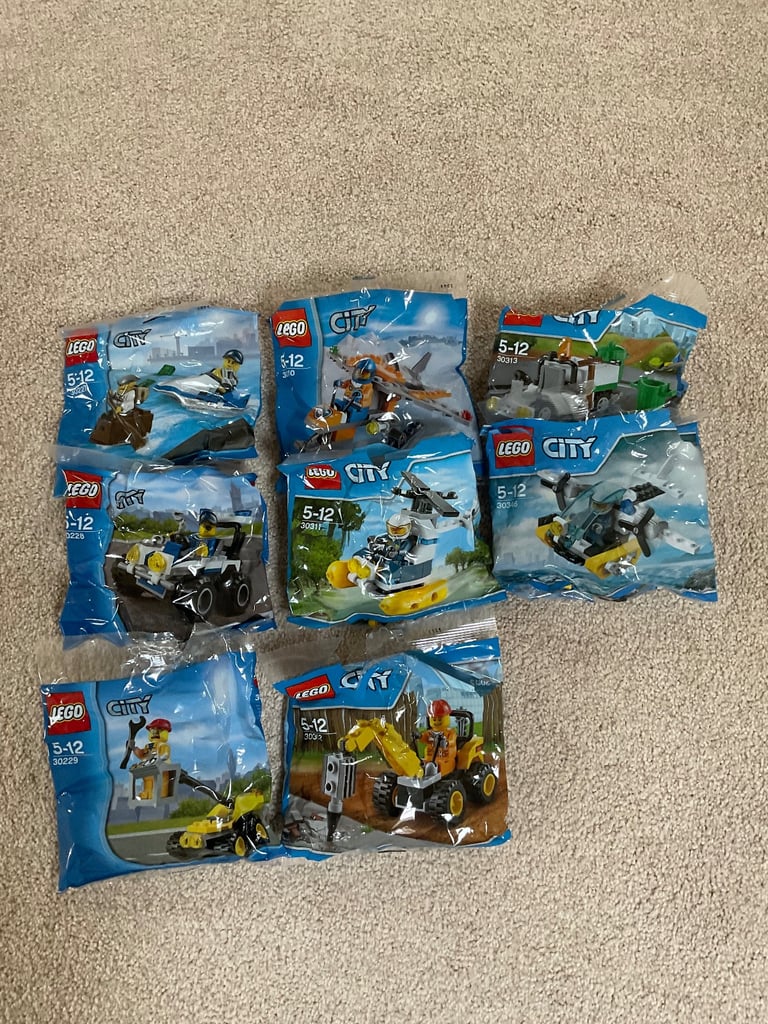 Lego city 8 x poly bags police & construction sets