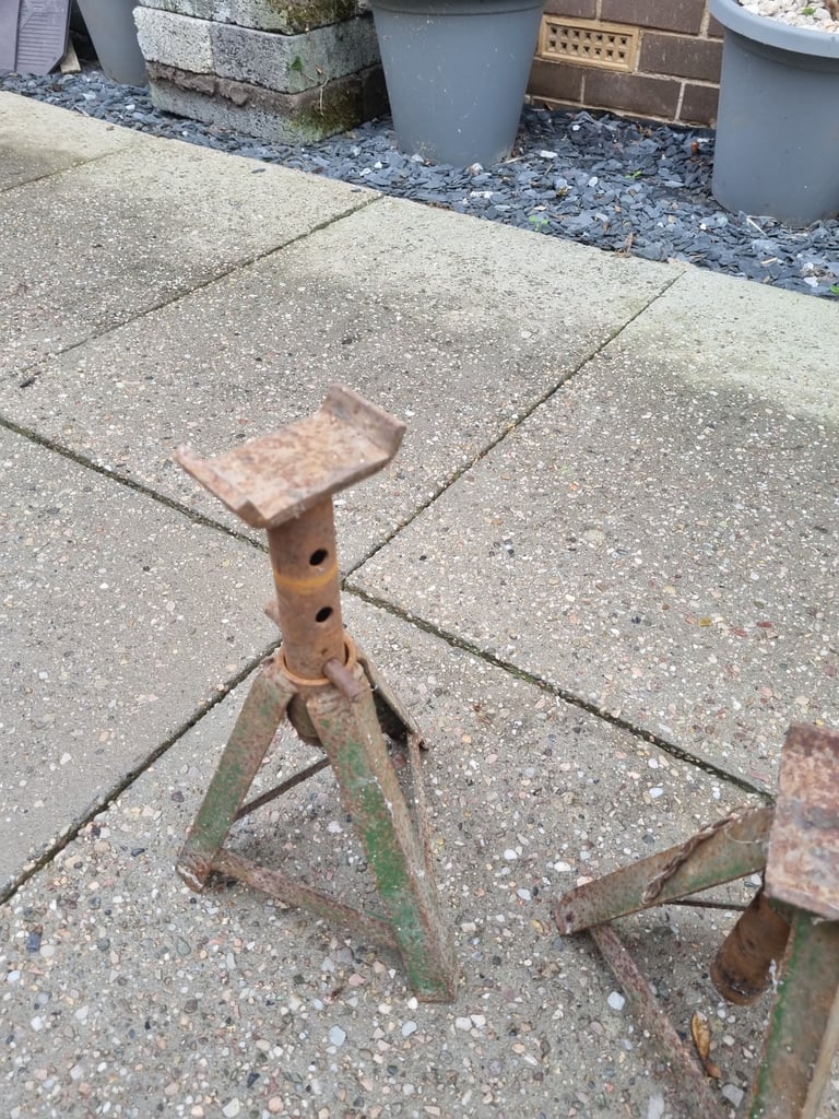 Heavy duty axle stands 