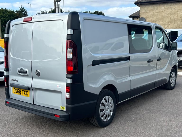 VAUXHALL VIVARO 1.6 CDTi 2900 Crew Cab +Â
