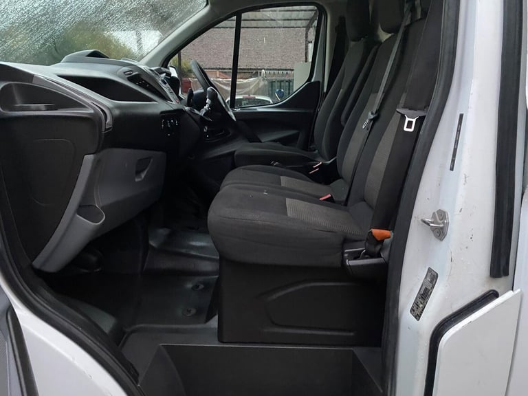 2017 Ford Transit Custom 2.0 TDCi 290 L1 H1 5dr PANEL VAN Diesel Manual